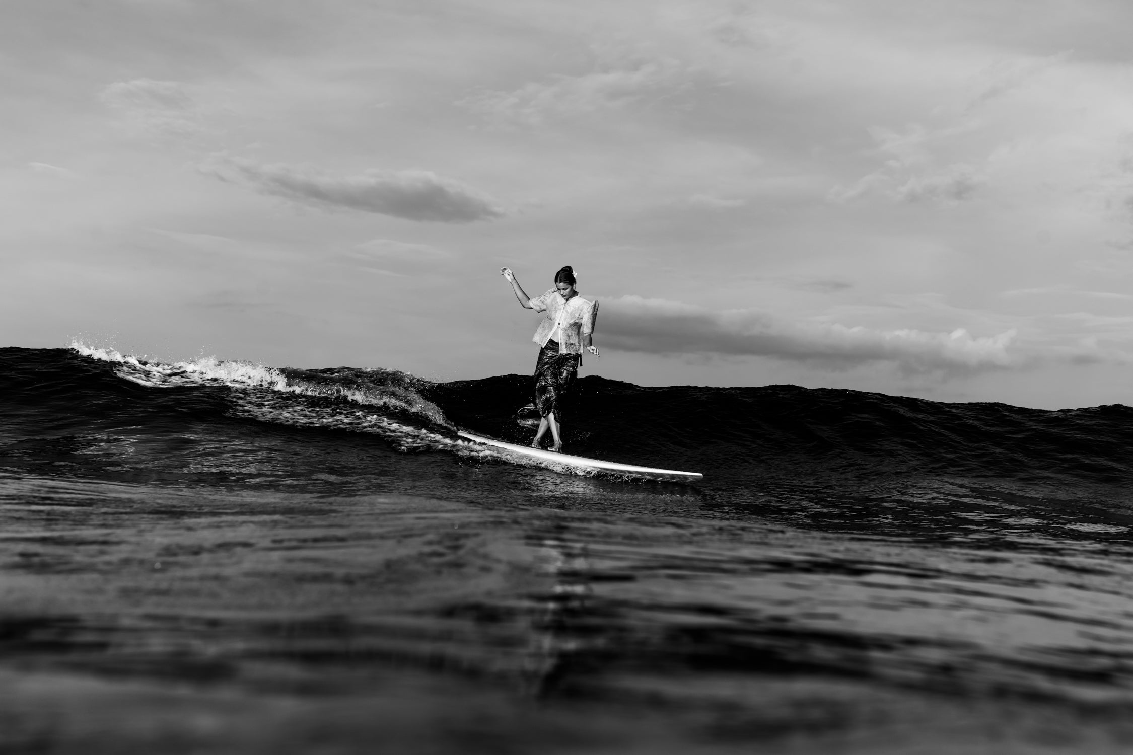 TINIKLING | Black & White