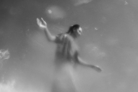 Los Sentimientos | Black & White