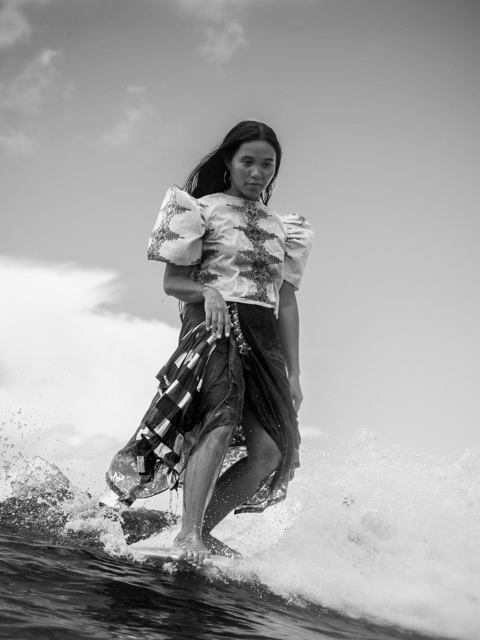Aping 02 | Black and White