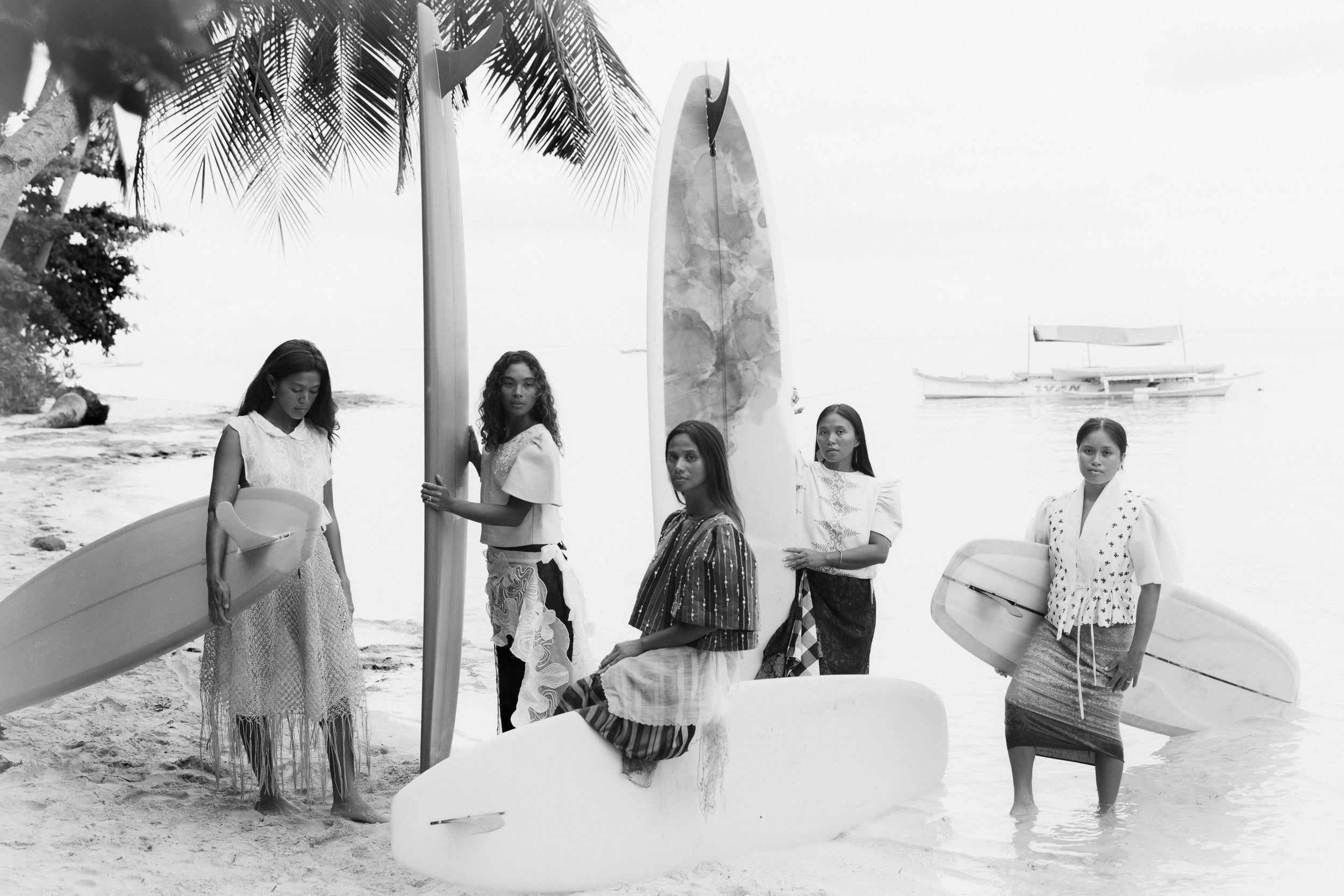 Pearls 2025 | Black and White
